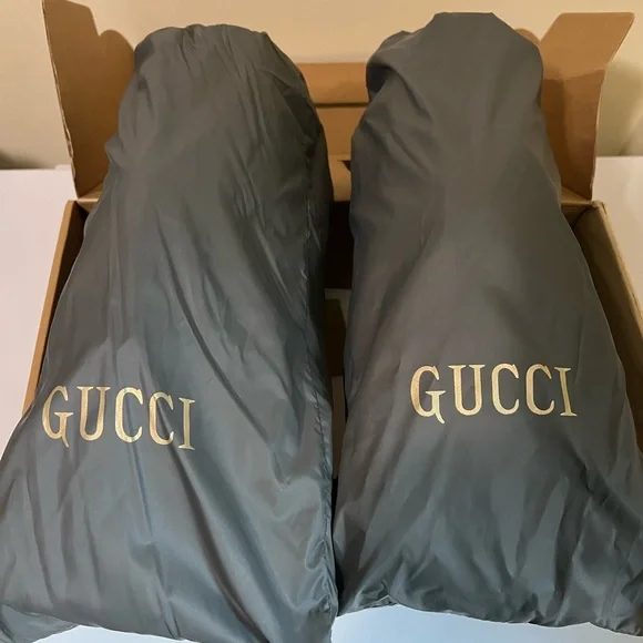 Men's Gucci Designer Sneakers - Picture 8 of 9